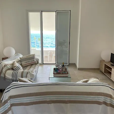 Linda On The Sea Villa *